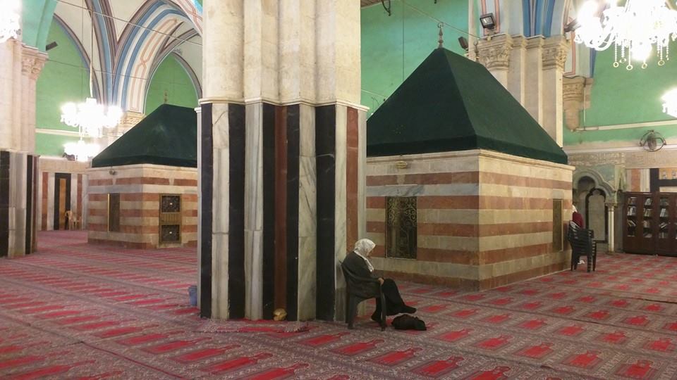 Inside the Ibrahimi Masjid. Main prayer hall.