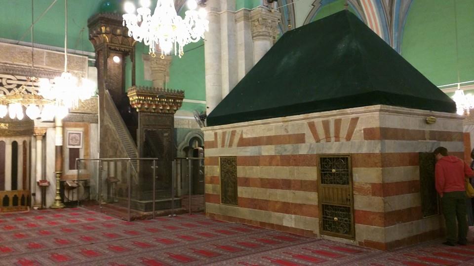 Main prayer hall. Inside the Ibrahimi Masjid. 