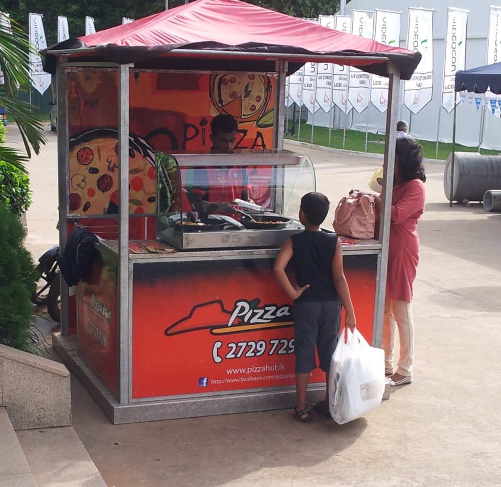 Mobile Pizza Hut in Colombo
