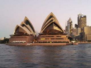 Managed to get really close to the Opera House on the ferry. Very impressive.