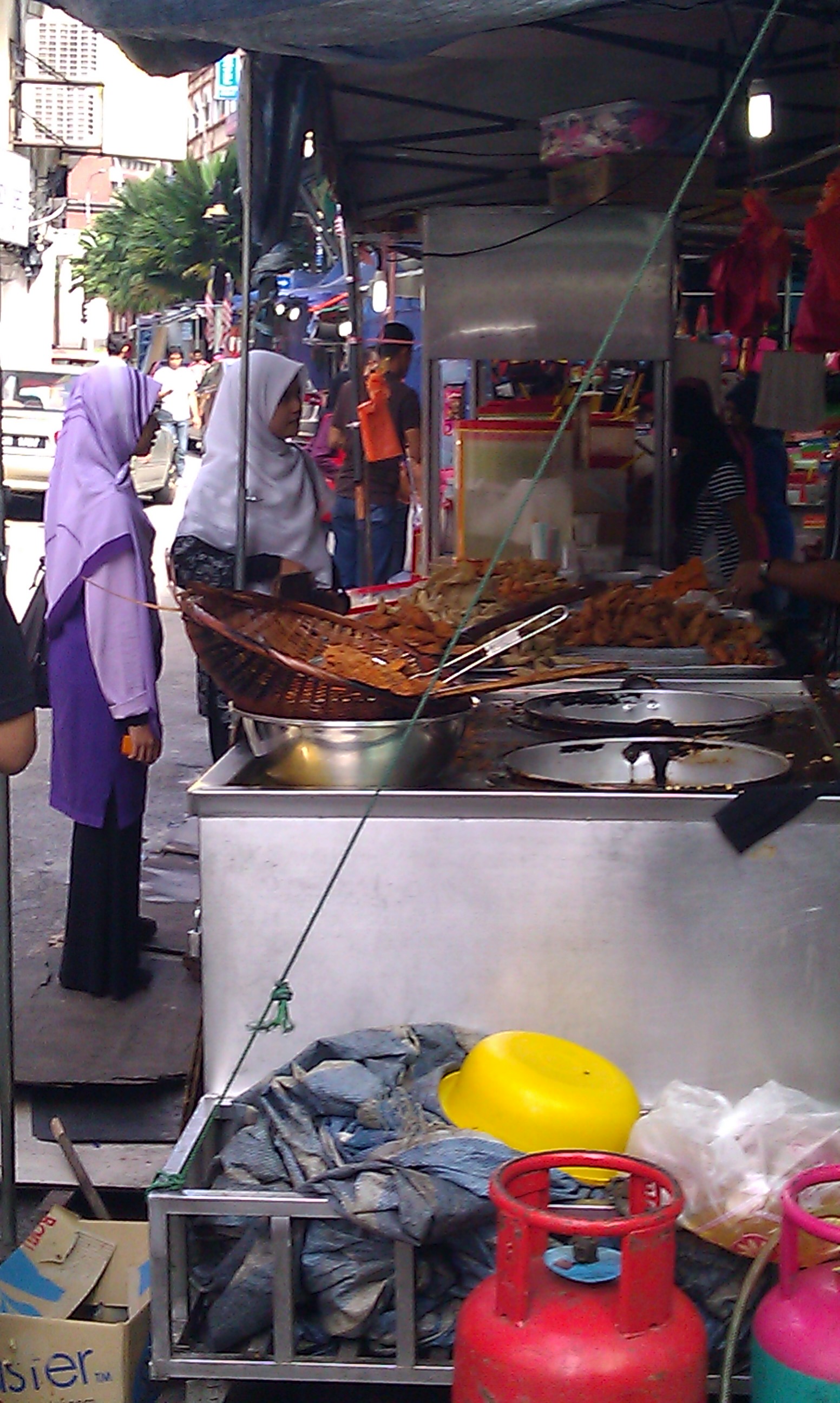 Food Market near Jalan India Mosque - looks delicious!