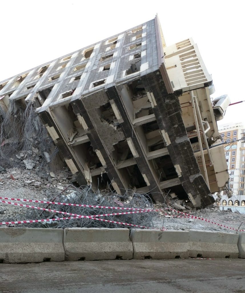 Broken building in Madinah