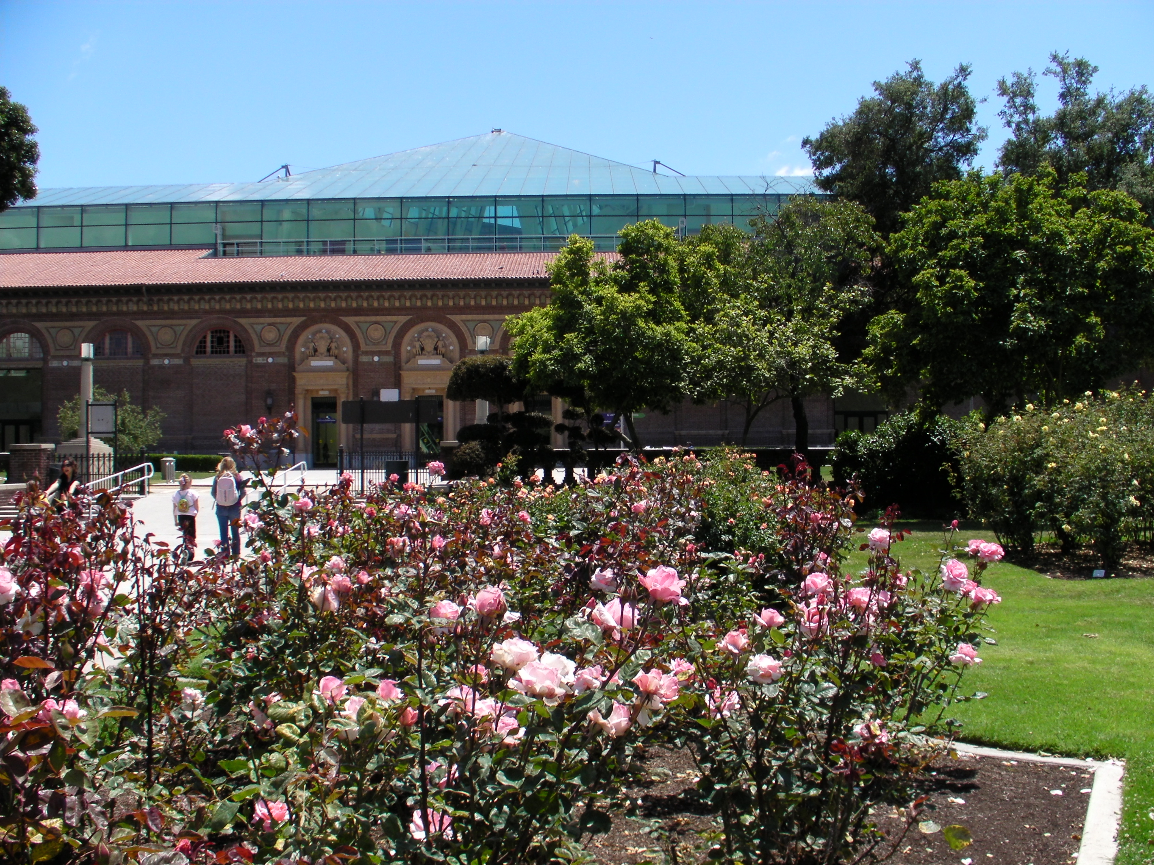 Rose Garden and California Science Center